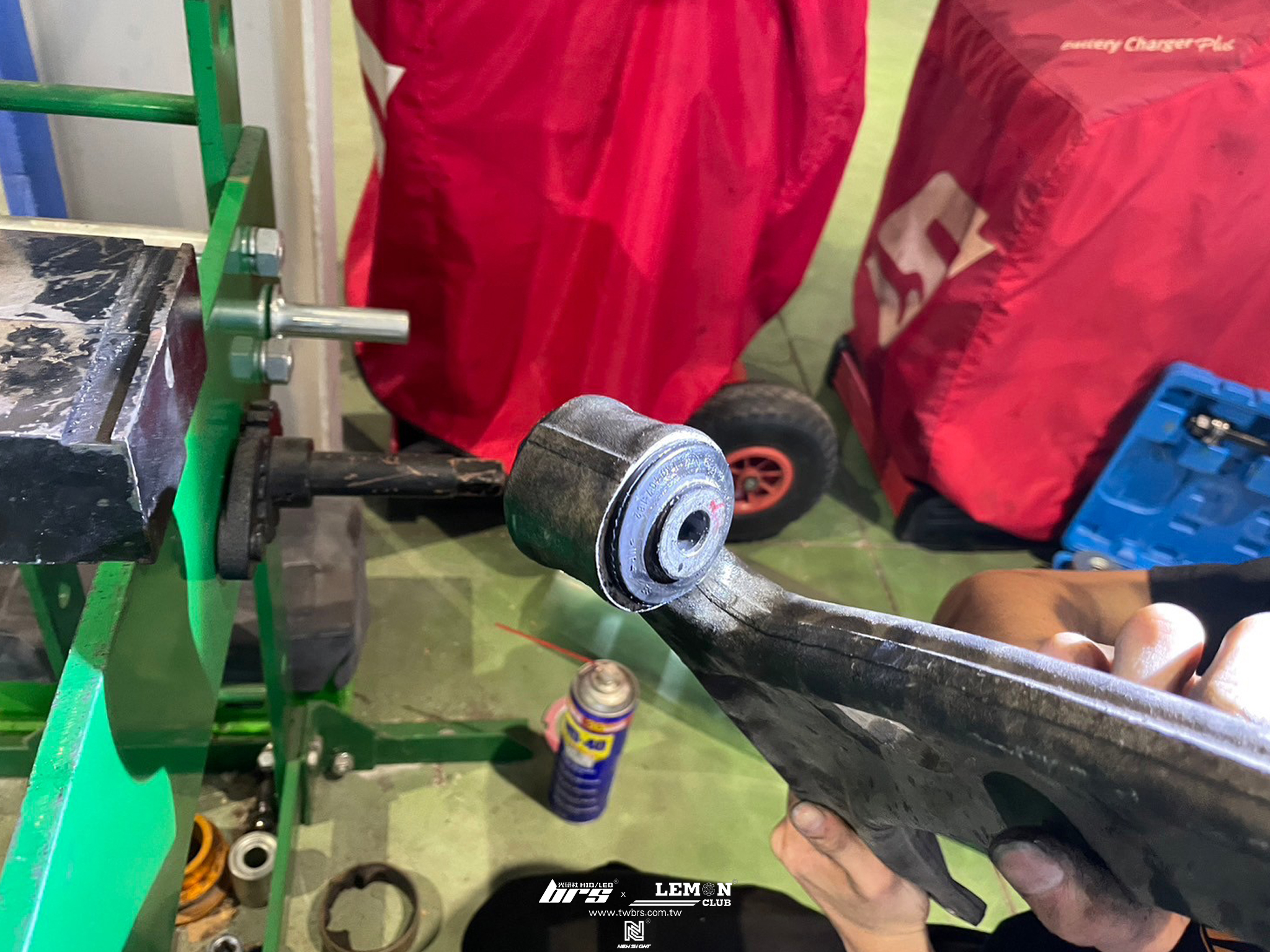 Volkswagen Passat B6 安裝 前後三角架鐵套更換