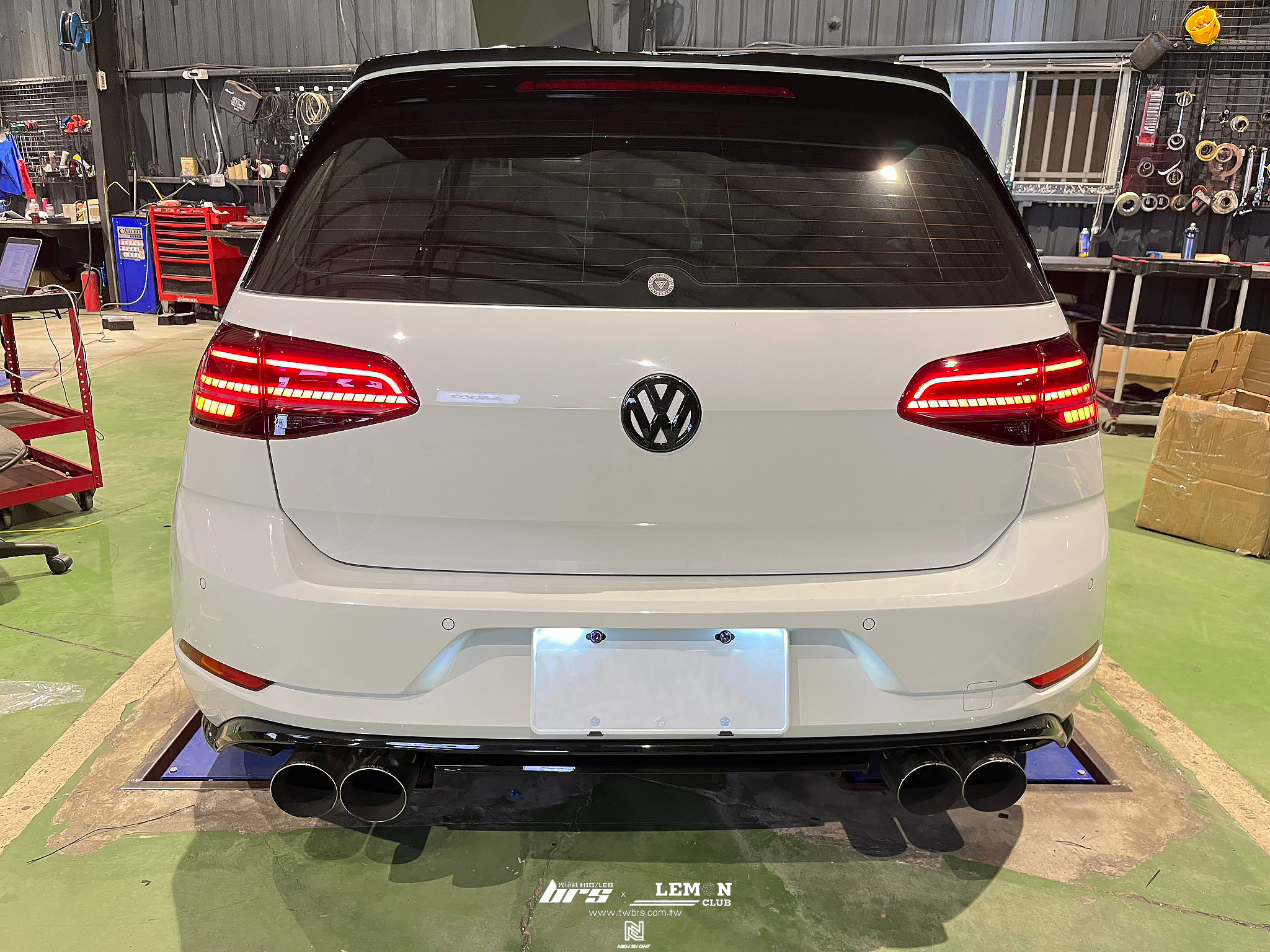 Volkswagen Golf 7.5 安裝 原廠尾燈