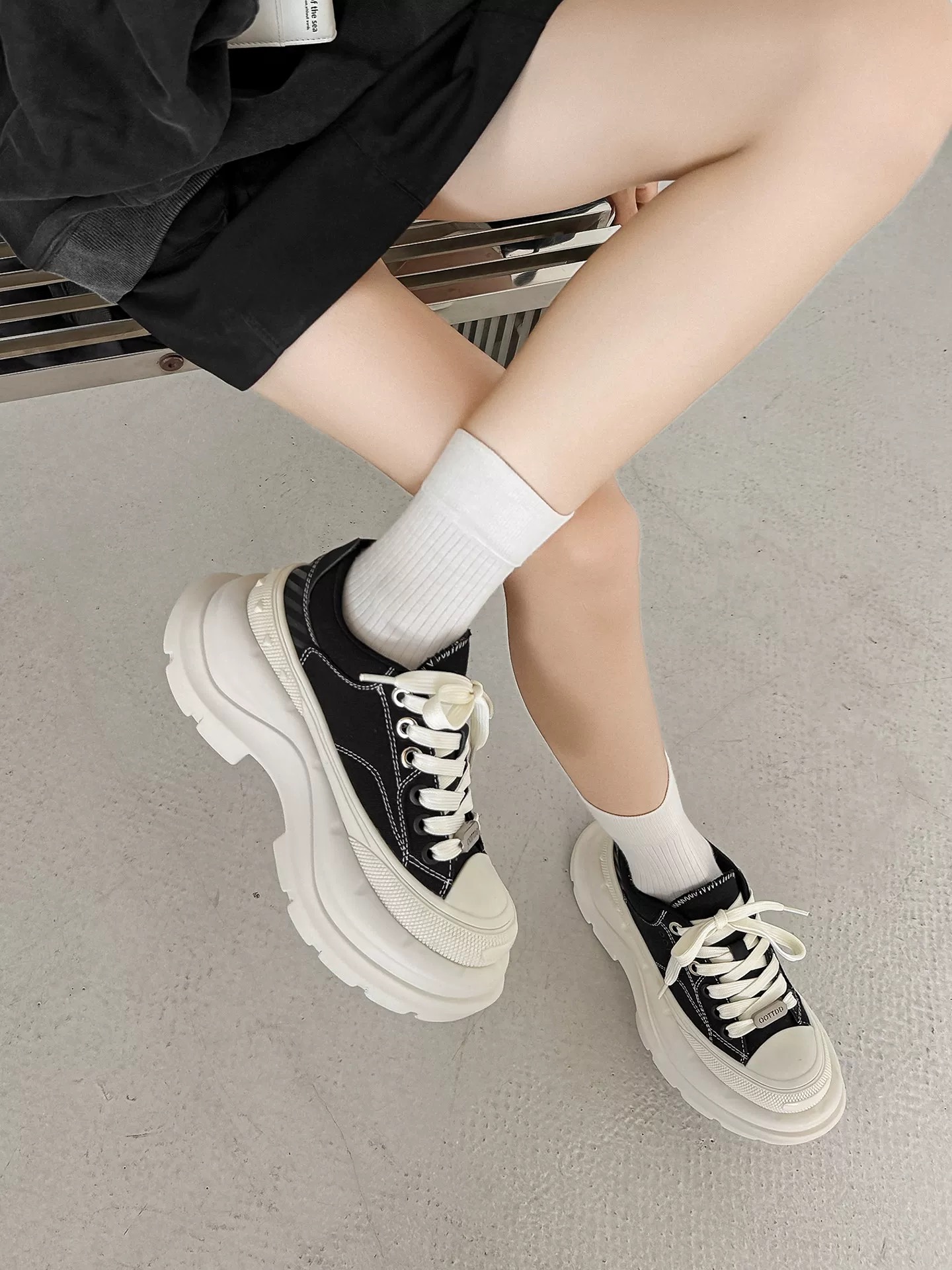 韓國 AL 6.5CM 弧刀熊貓厚底板鞋 (男女)10