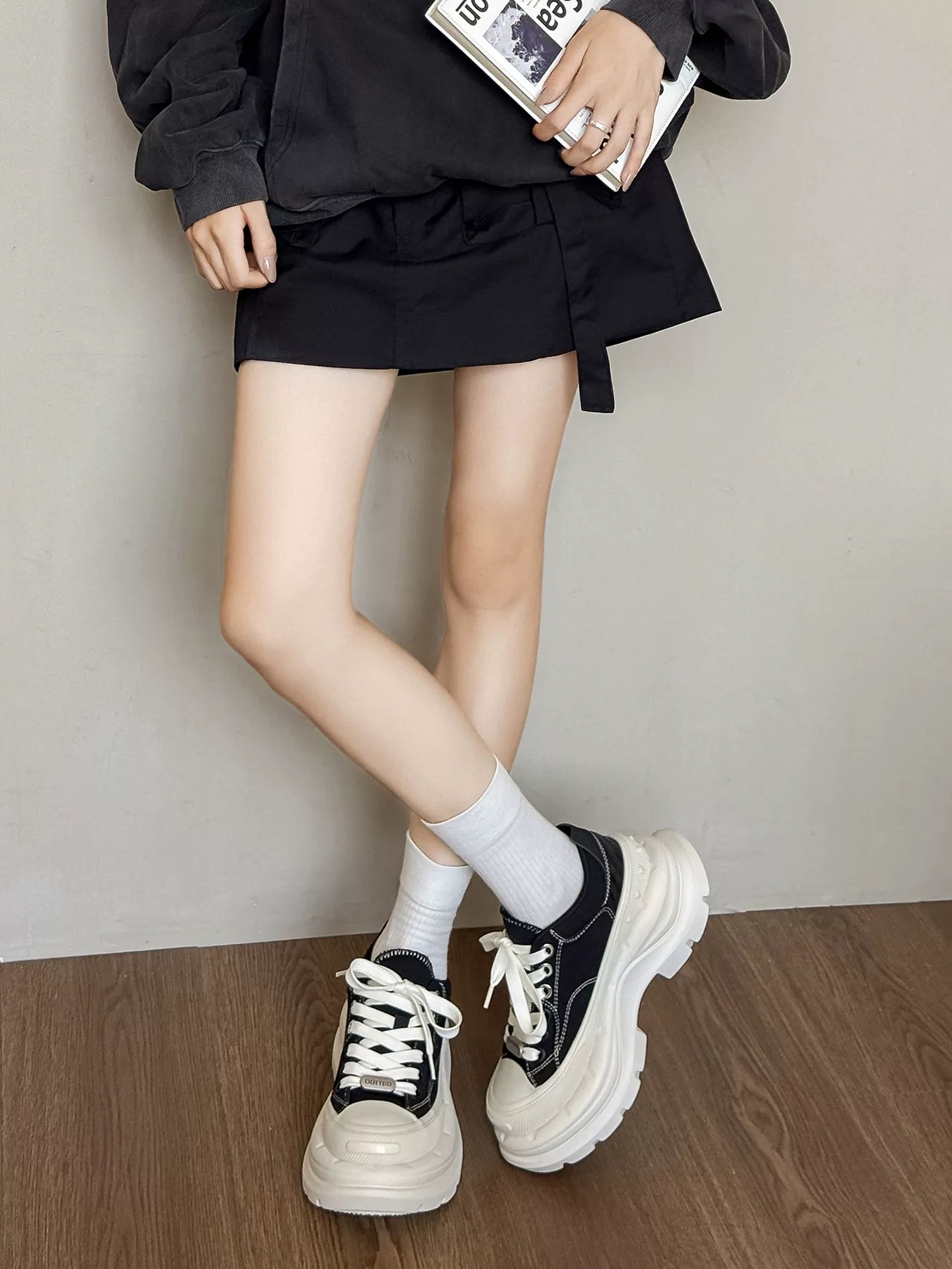 韓國 AL 6.5CM 弧刀熊貓厚底板鞋 (男女)6