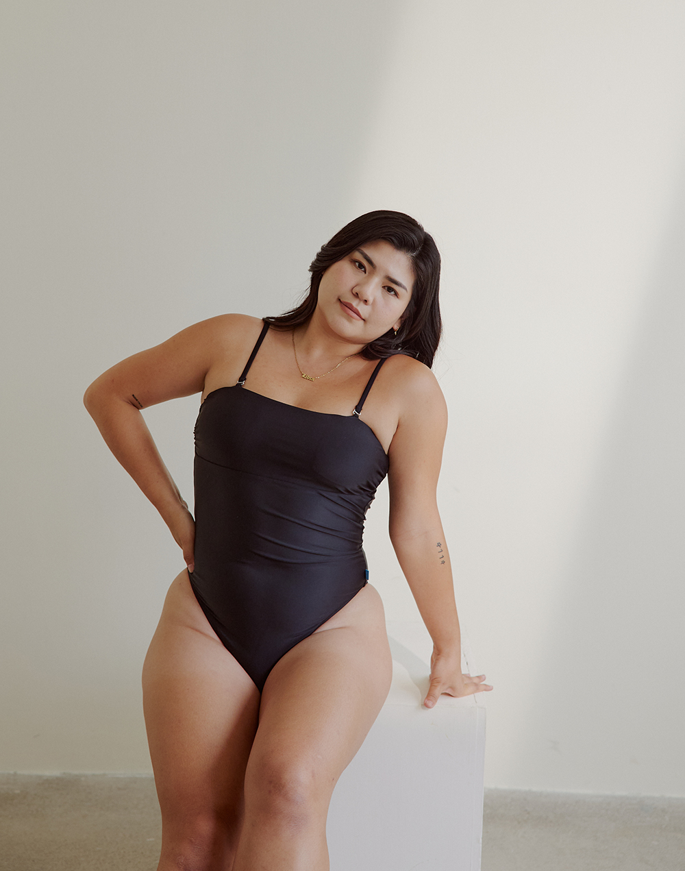 Haolang 經典黑肩帶式連身泳衣 Haolang 經典黑肩帶式連身泳衣