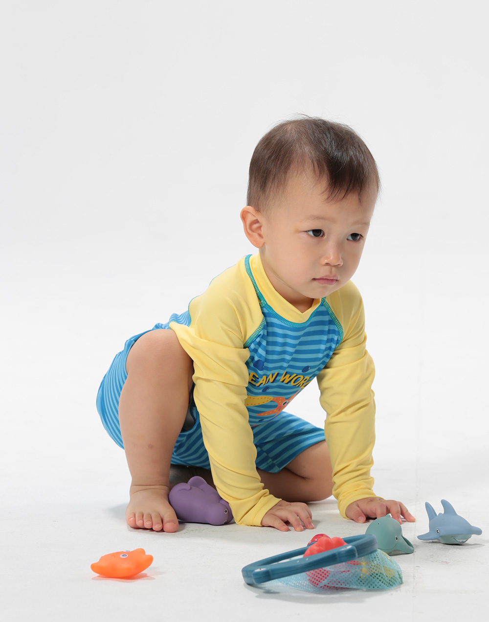 Haolang 男童連身泳衣