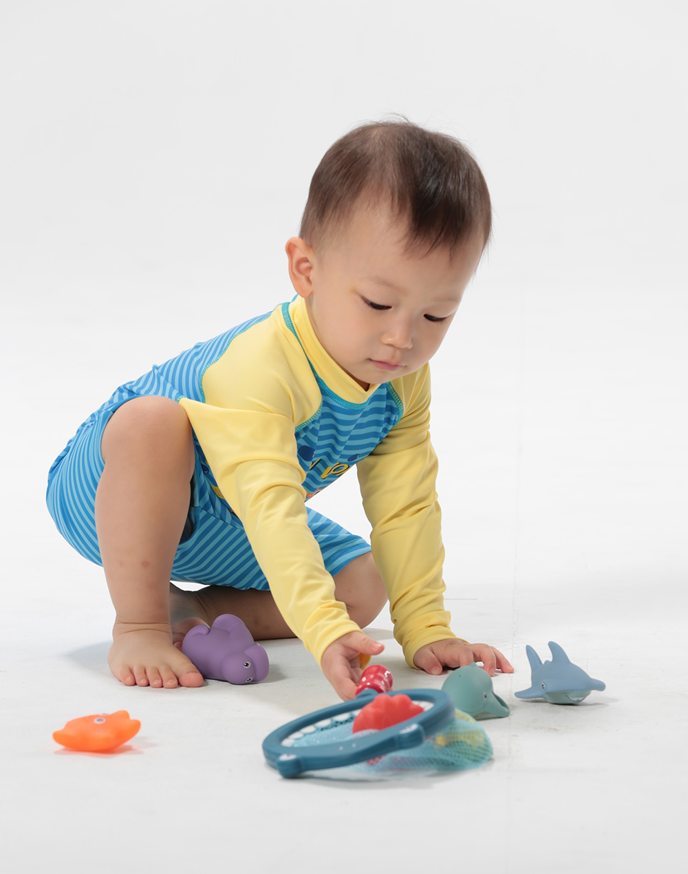 Haolang 男童連身泳衣