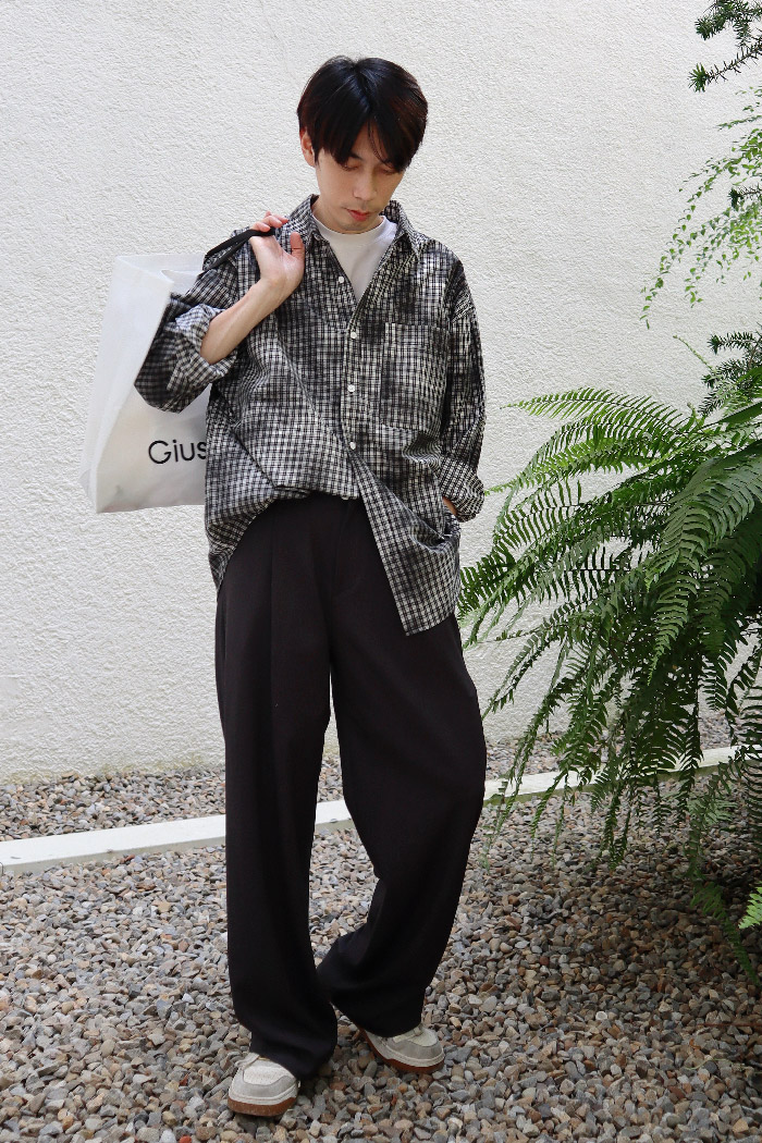 【 Giusto 】潑漆漸層黑白格紋長袖襯衫5