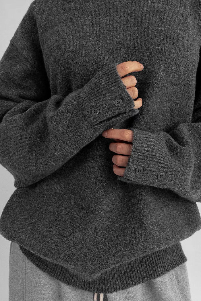 【 Giusto 】手袖特別設計針織上衣