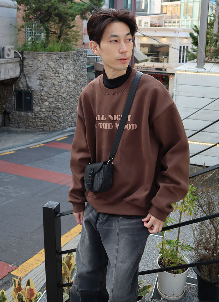 【 Giusto 】硬挺版字母大學T