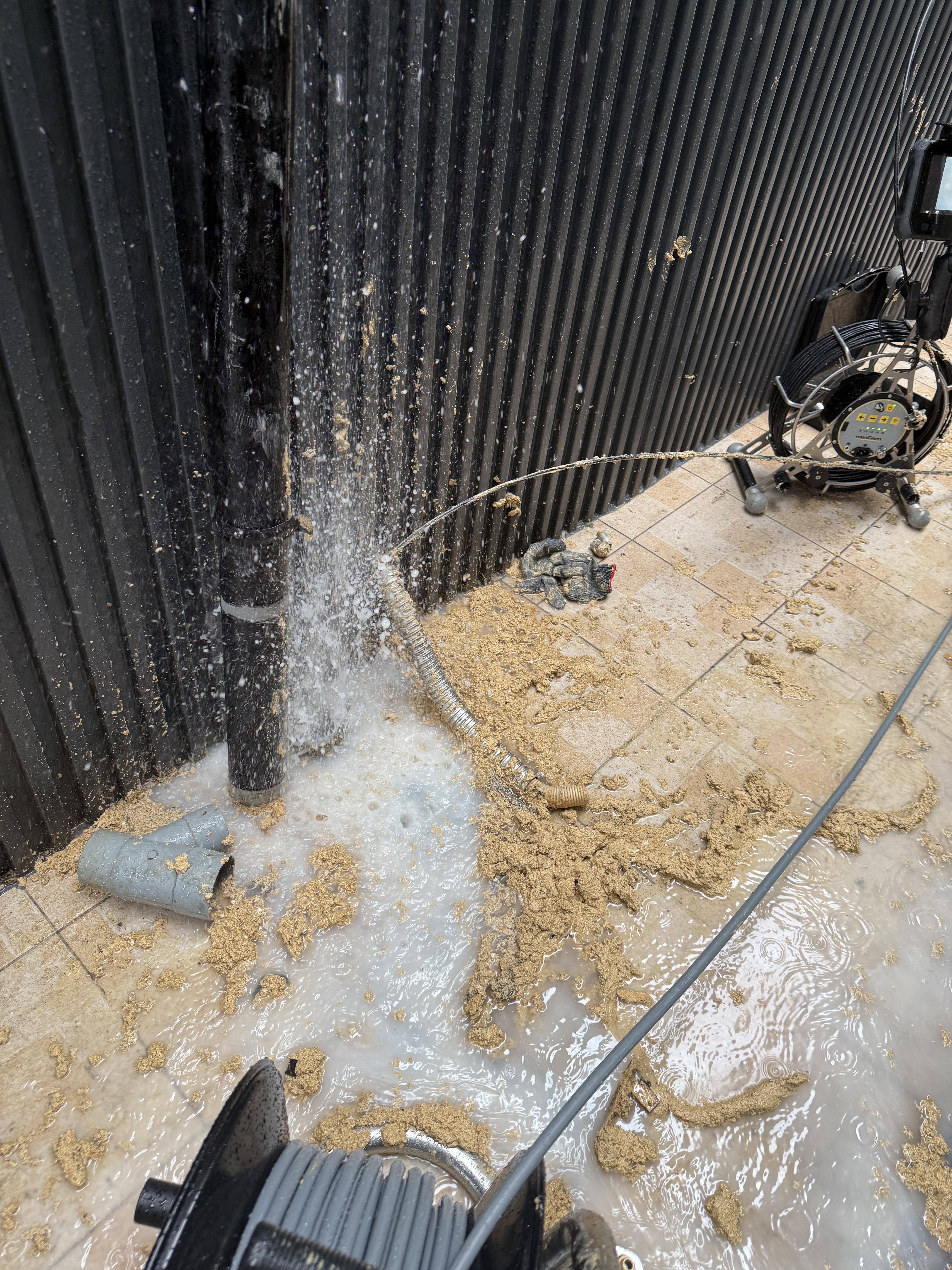 水刀噴頭取出檢查