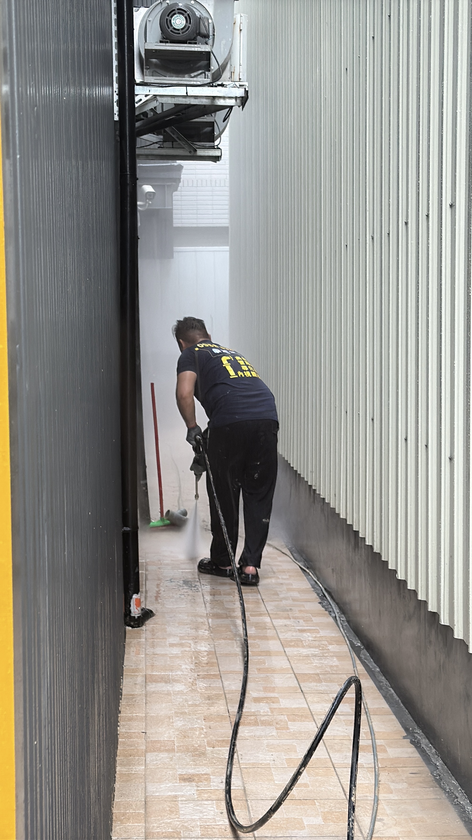 深入作業與油泥清理