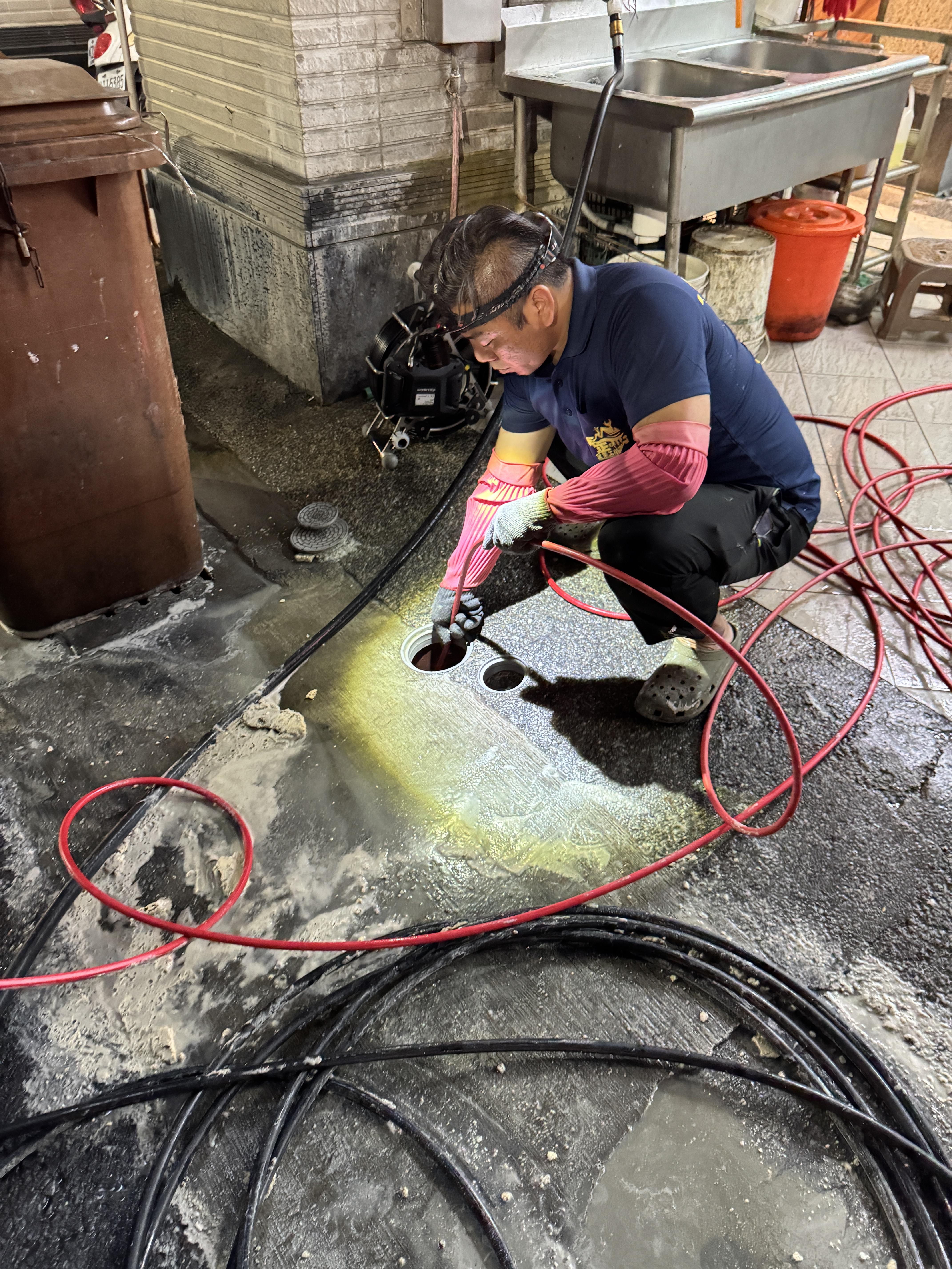 高雄通管-水刀 (8) 堵塞物排出