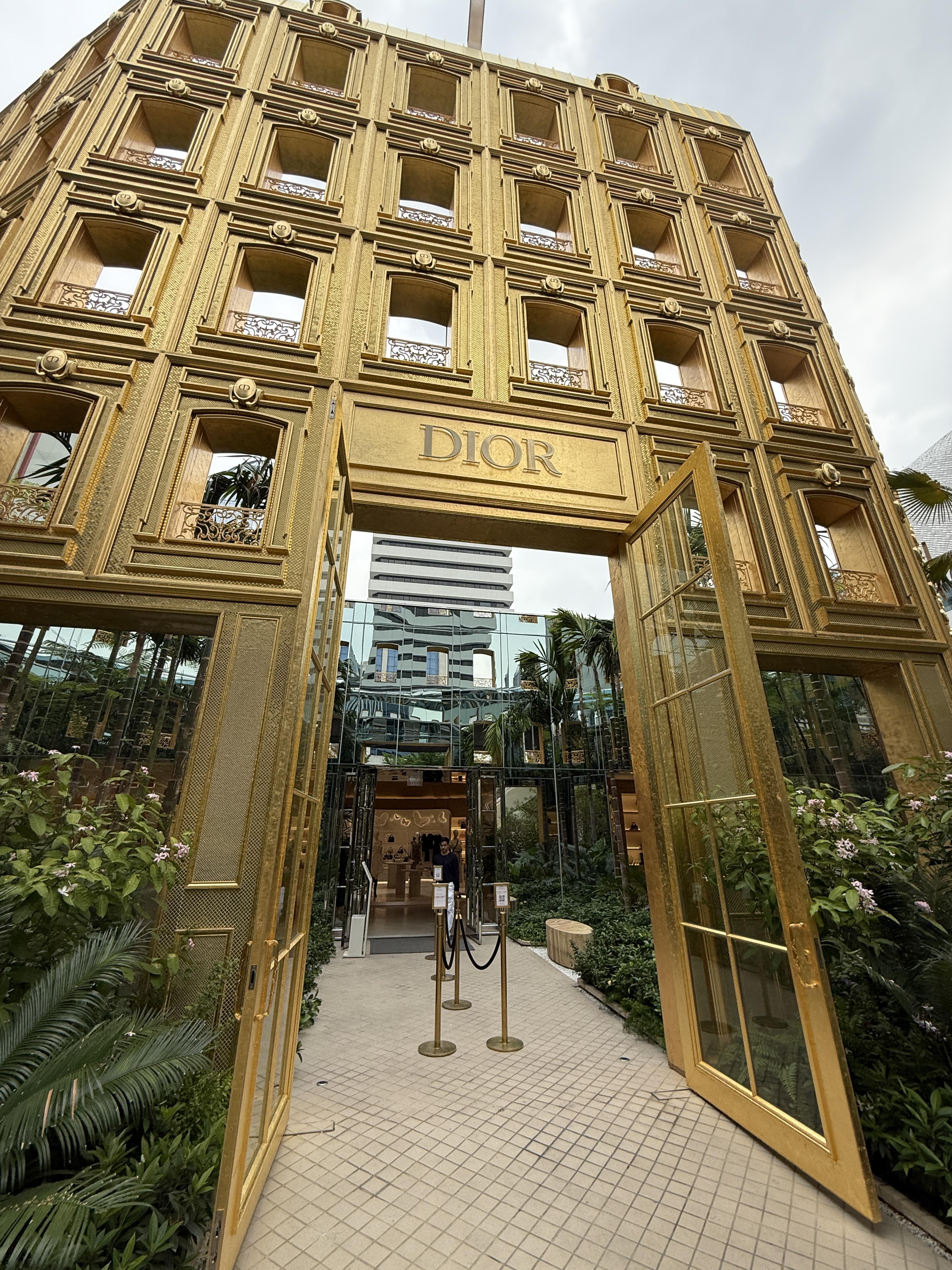 Dior 咖啡廳空間
