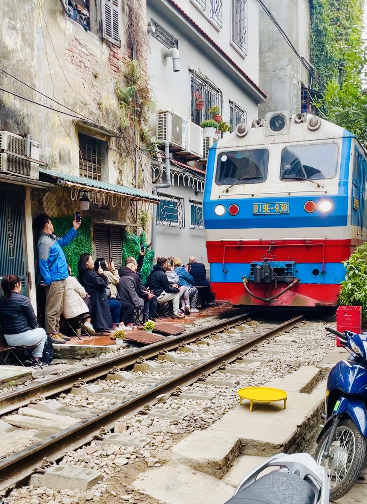 火車街與還劍湖景點
