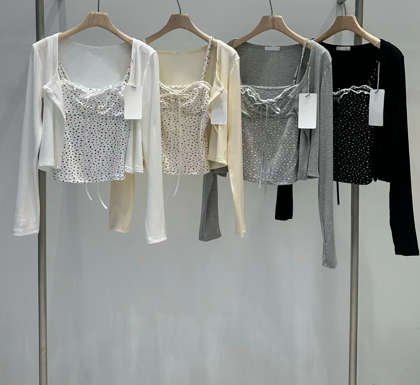 ♡正韓♡小碎花蕾絲兩件式上衣16