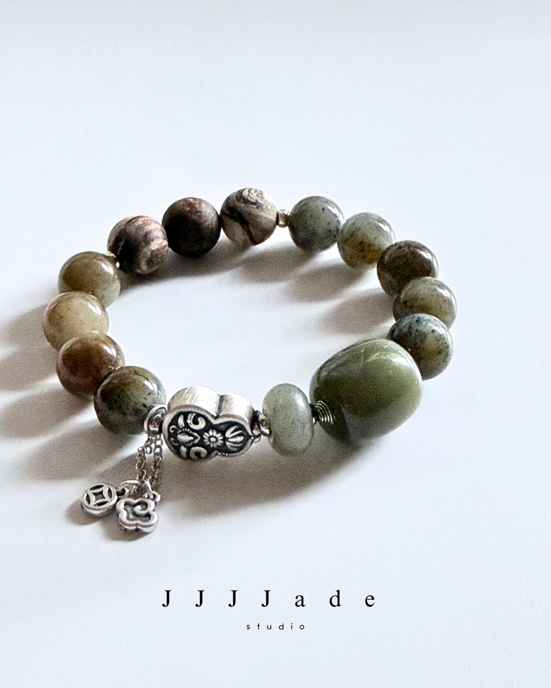 T306 暉瀾 | 和田玉手串