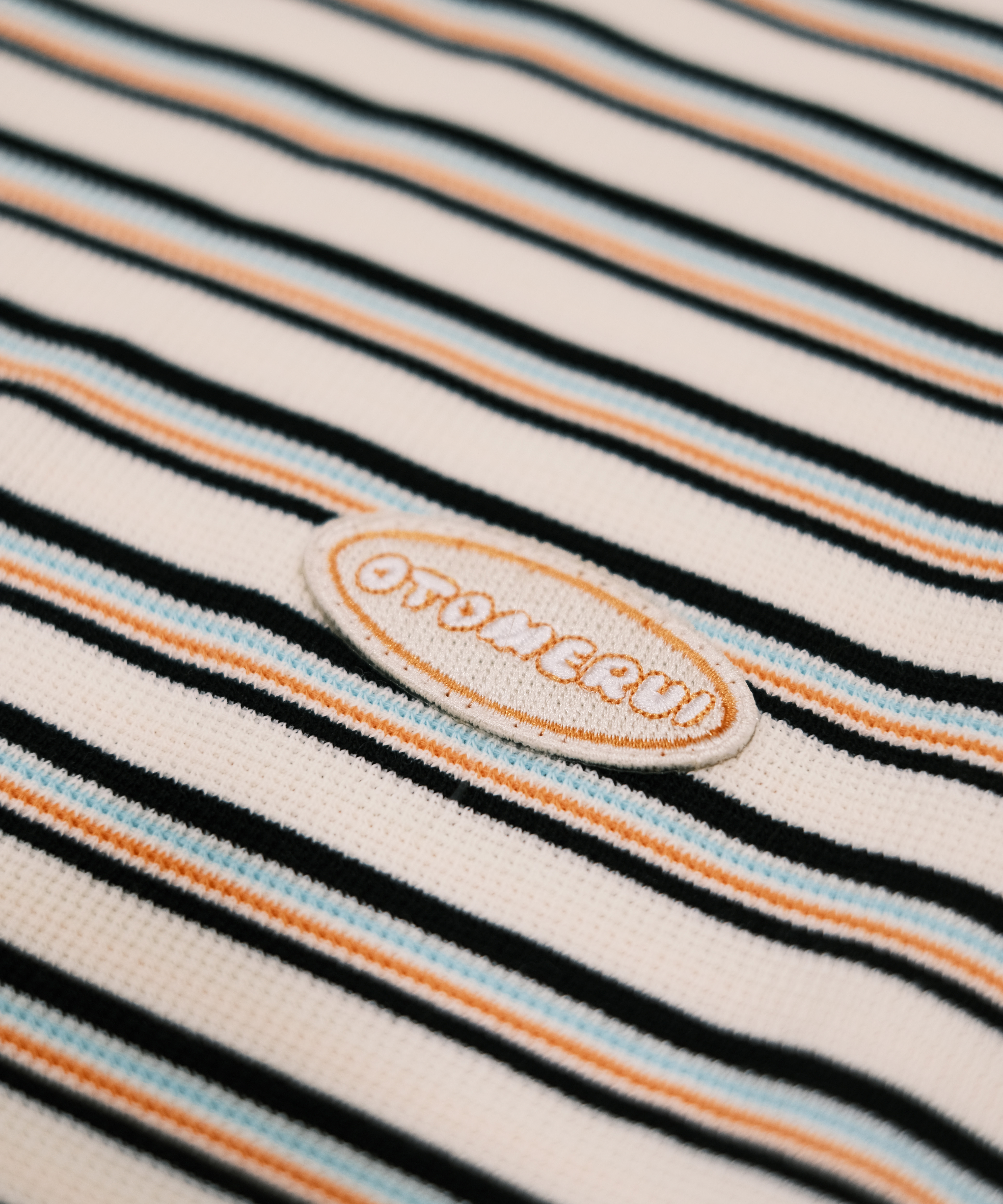 otomerui 刺繡條紋tee 米白