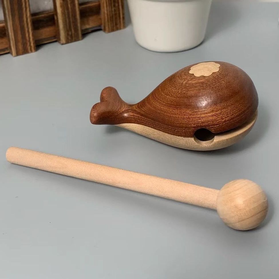 可愛鯨魚小木魚 解壓實木敲擊擺件3