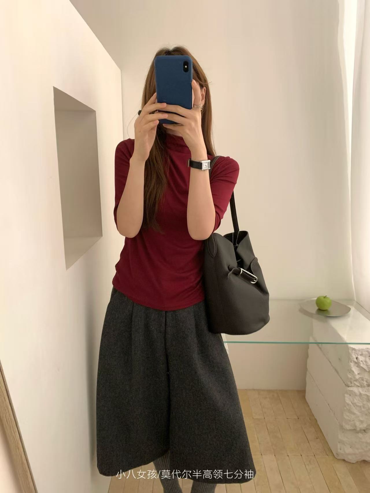 簡約舒適莫代爾半高領七分袖上衣4