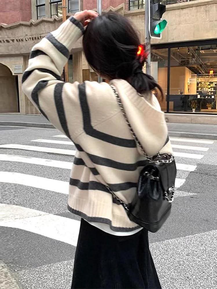 韓系條紋針織連帽上衣2
