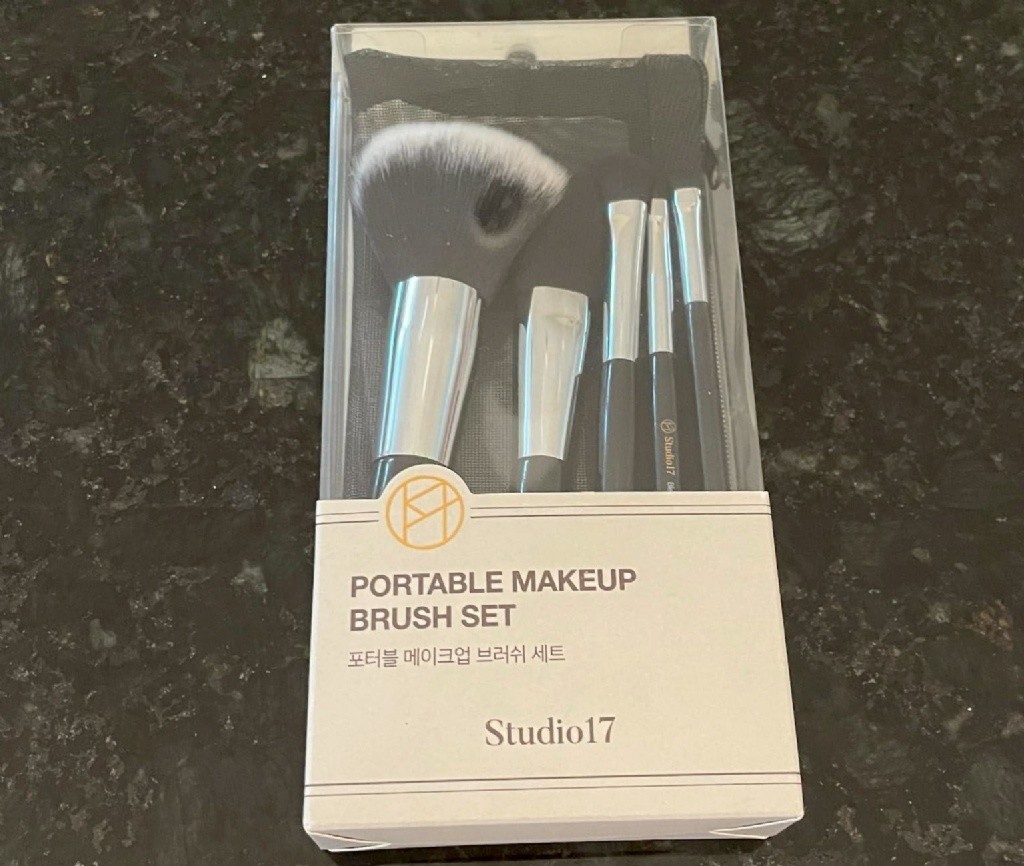 攜帶式專業彩妝刷具組4