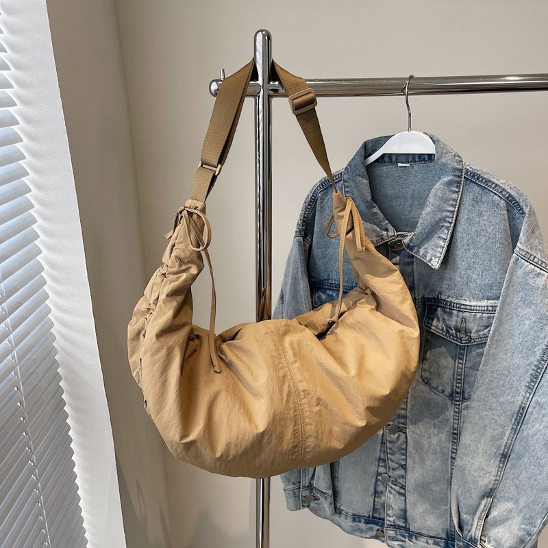 通勤休閒百搭 韓系風尼龍布流浪包 單肩斜挎包