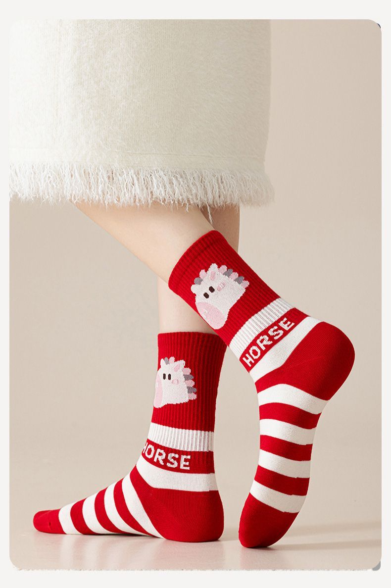 屬馬必收 可愛小馬年紅色中筒襪 日系卡通小馬 秋冬百搭女襪5雙組3