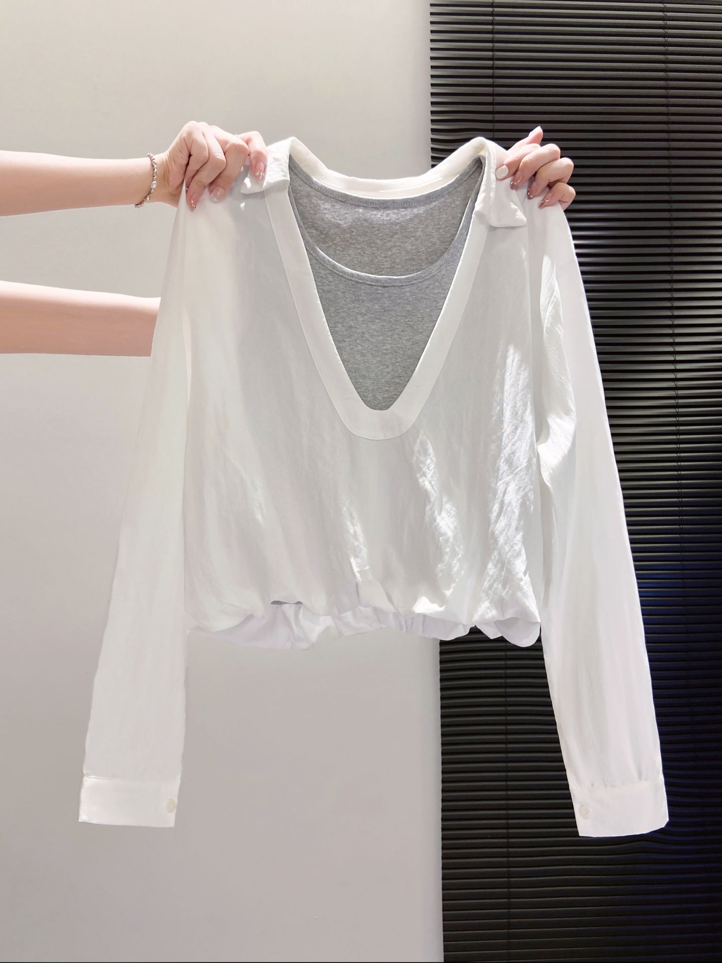 早秋新款寬鬆顯瘦短款上衣 拼接假兩件長袖襯衫