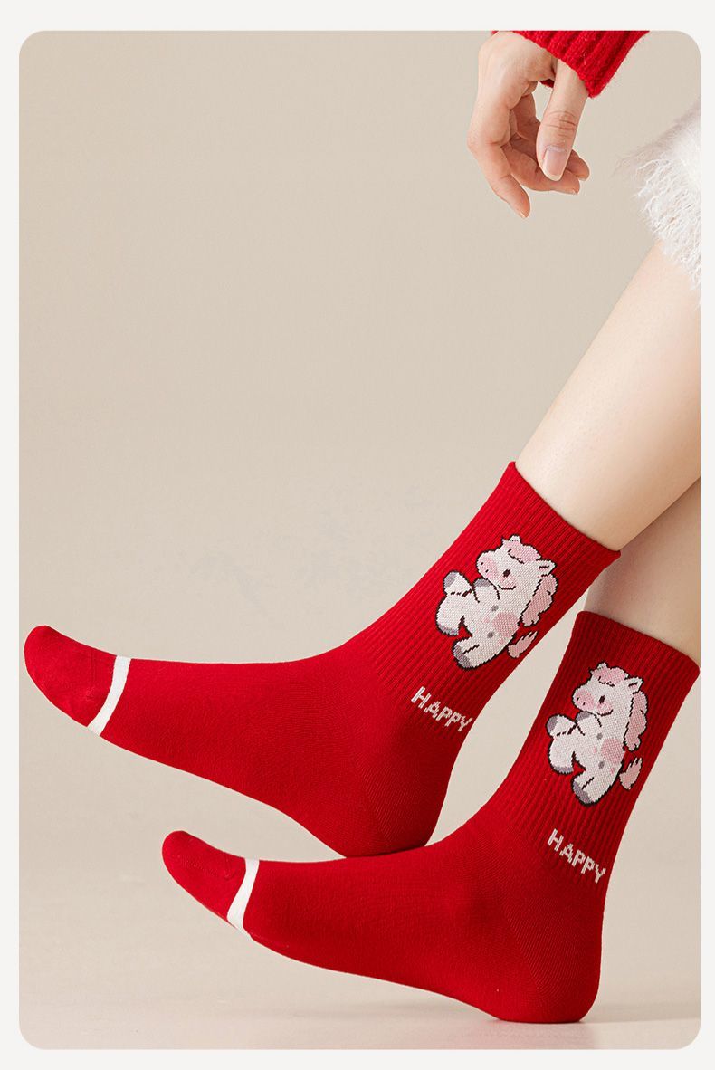 屬馬必收 可愛小馬年紅色中筒襪 日系卡通小馬 秋冬百搭女襪5雙組5