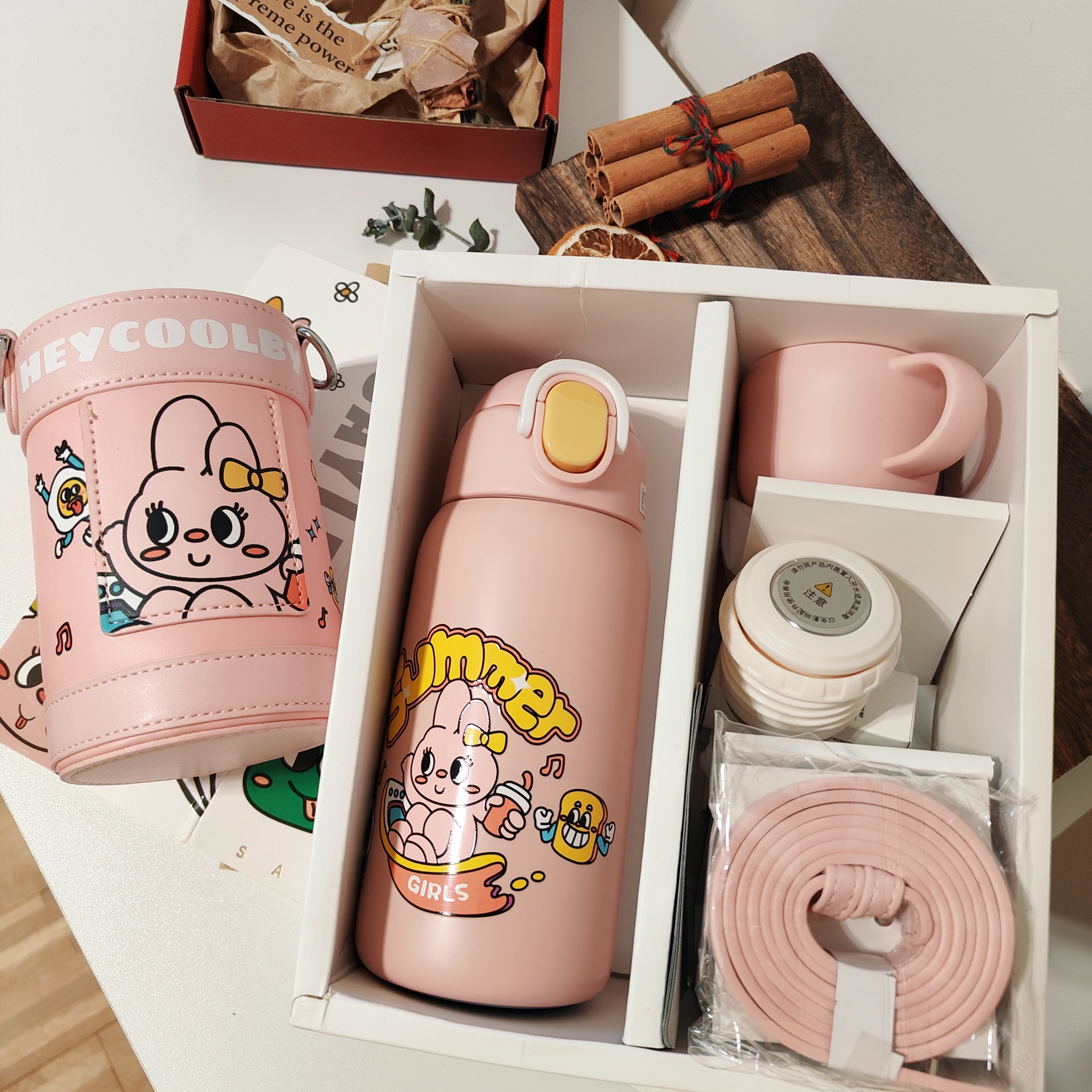 粉色可愛卡通斜背保溫杯1