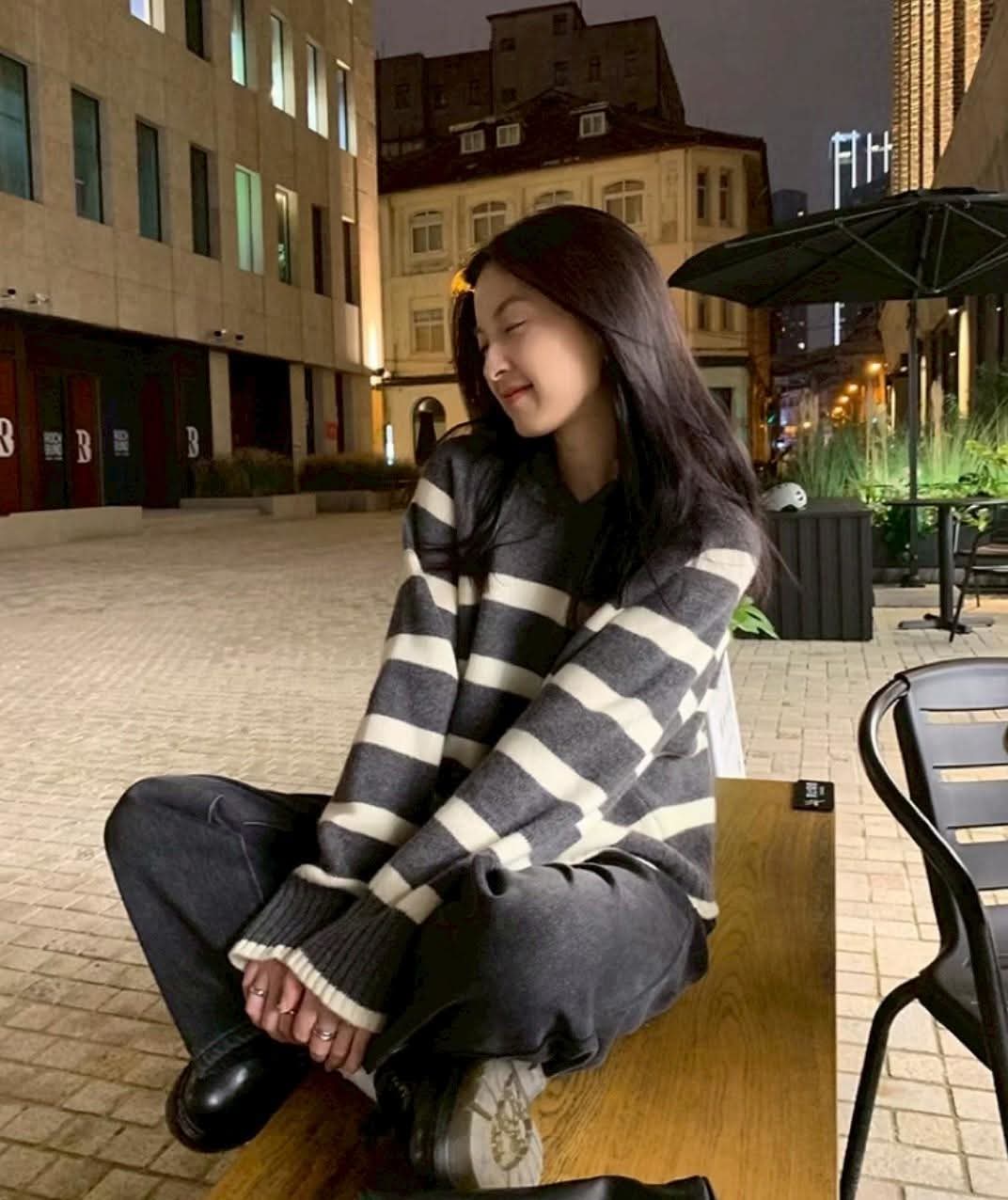 韓系條紋針織連帽上衣4