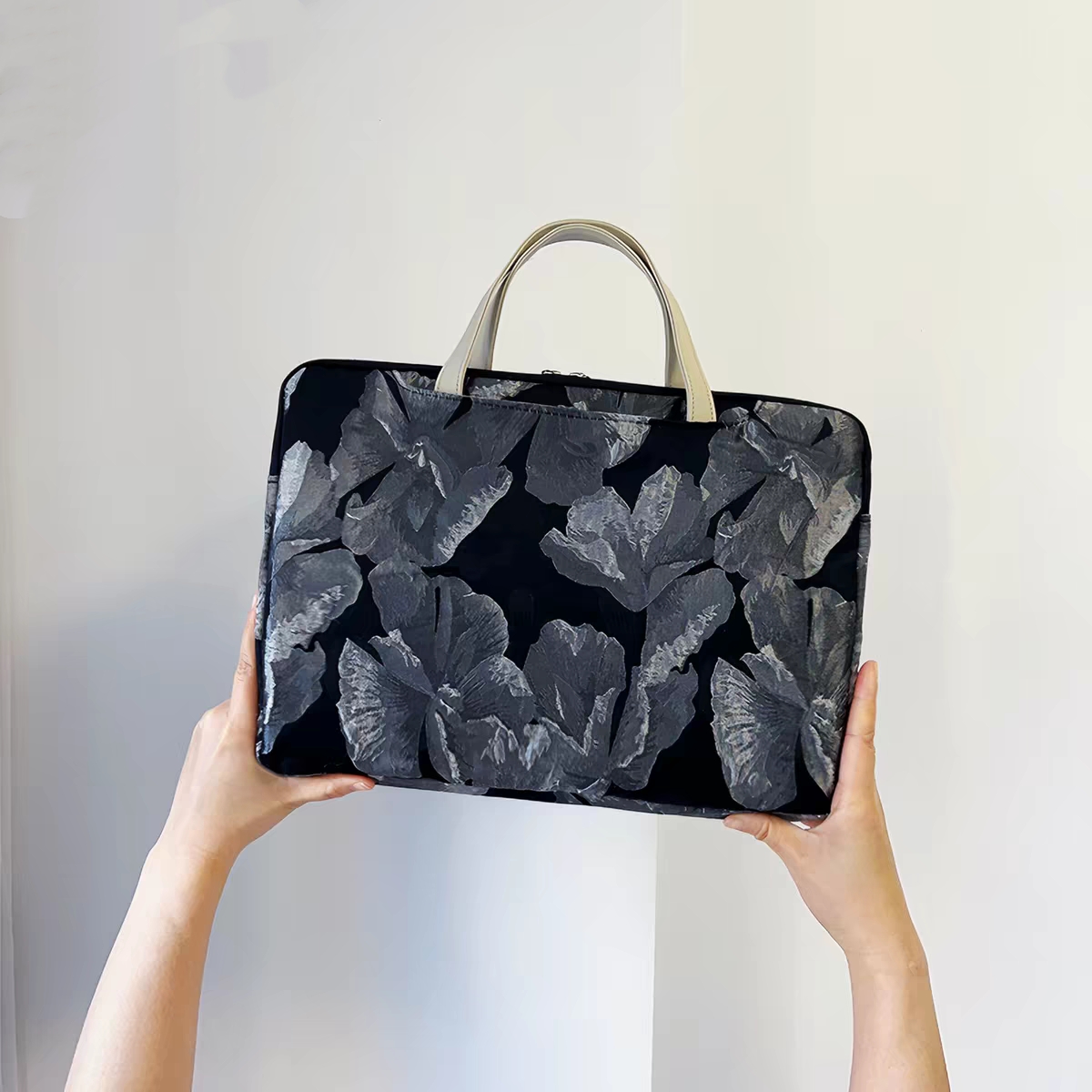 露薇花刺繡多功能旅行電腦包3