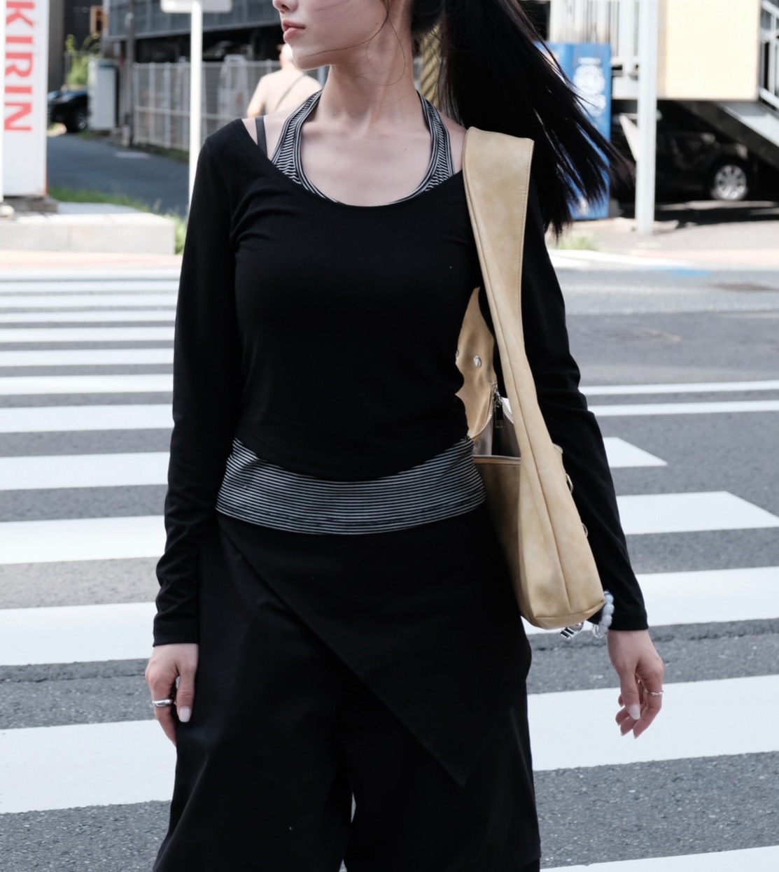 韓裡韓氣掛脖假兩件上衣 1color