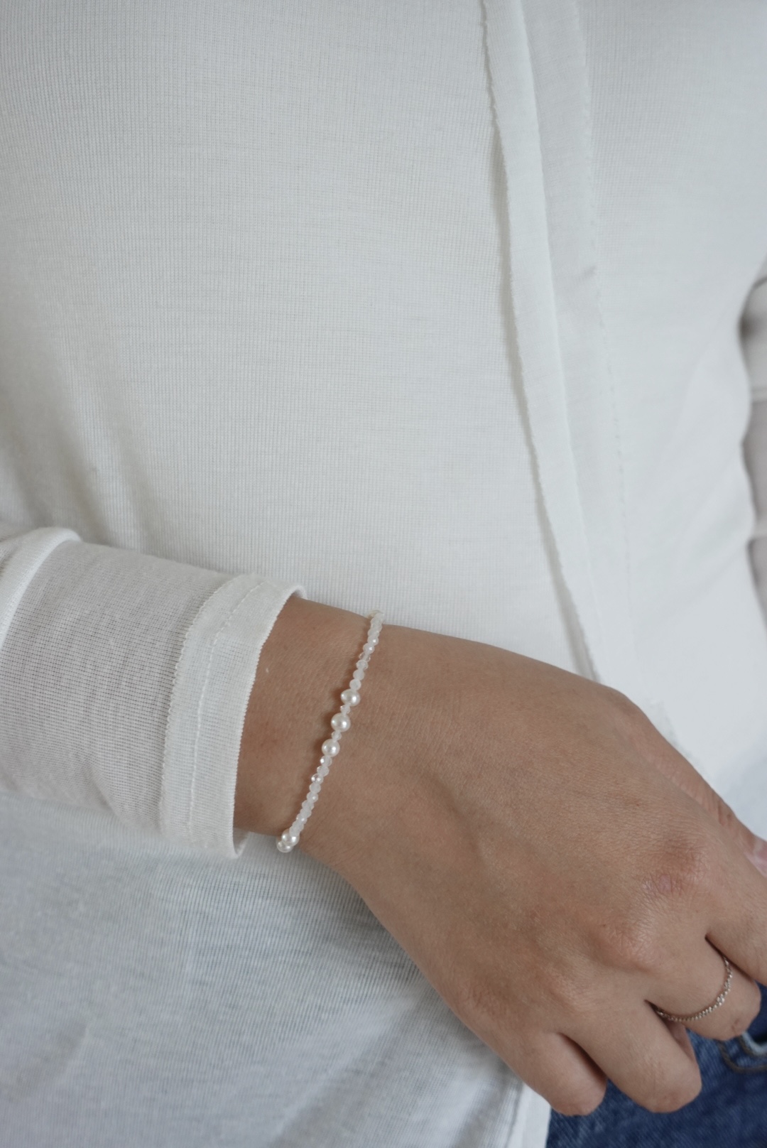 連續三顆珍珠月光石手鍊 S9252