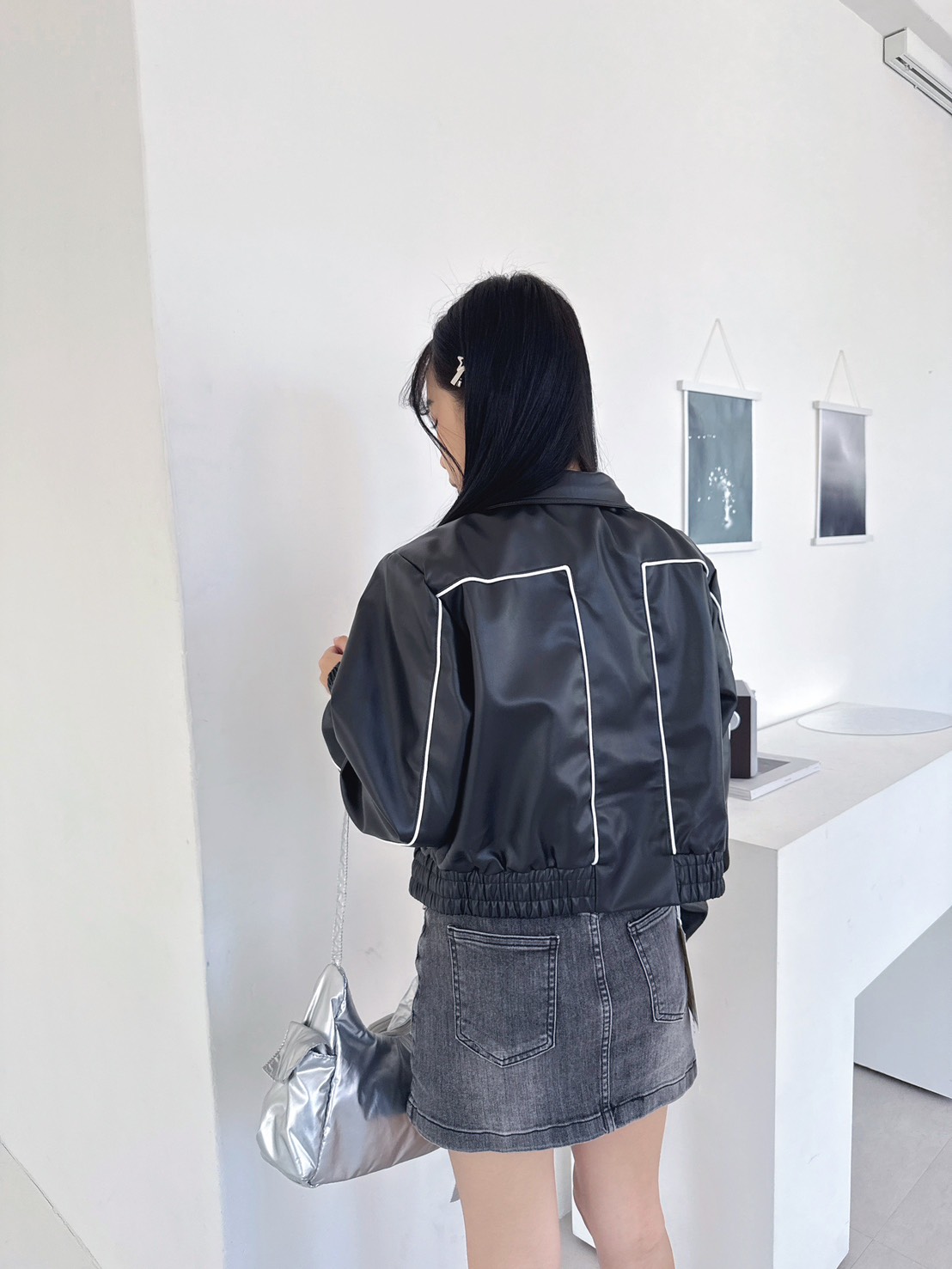 【街頭潮流新品預購】現代科技感皮革外套 【街頭潮流新品預購】現代科技感皮革外套