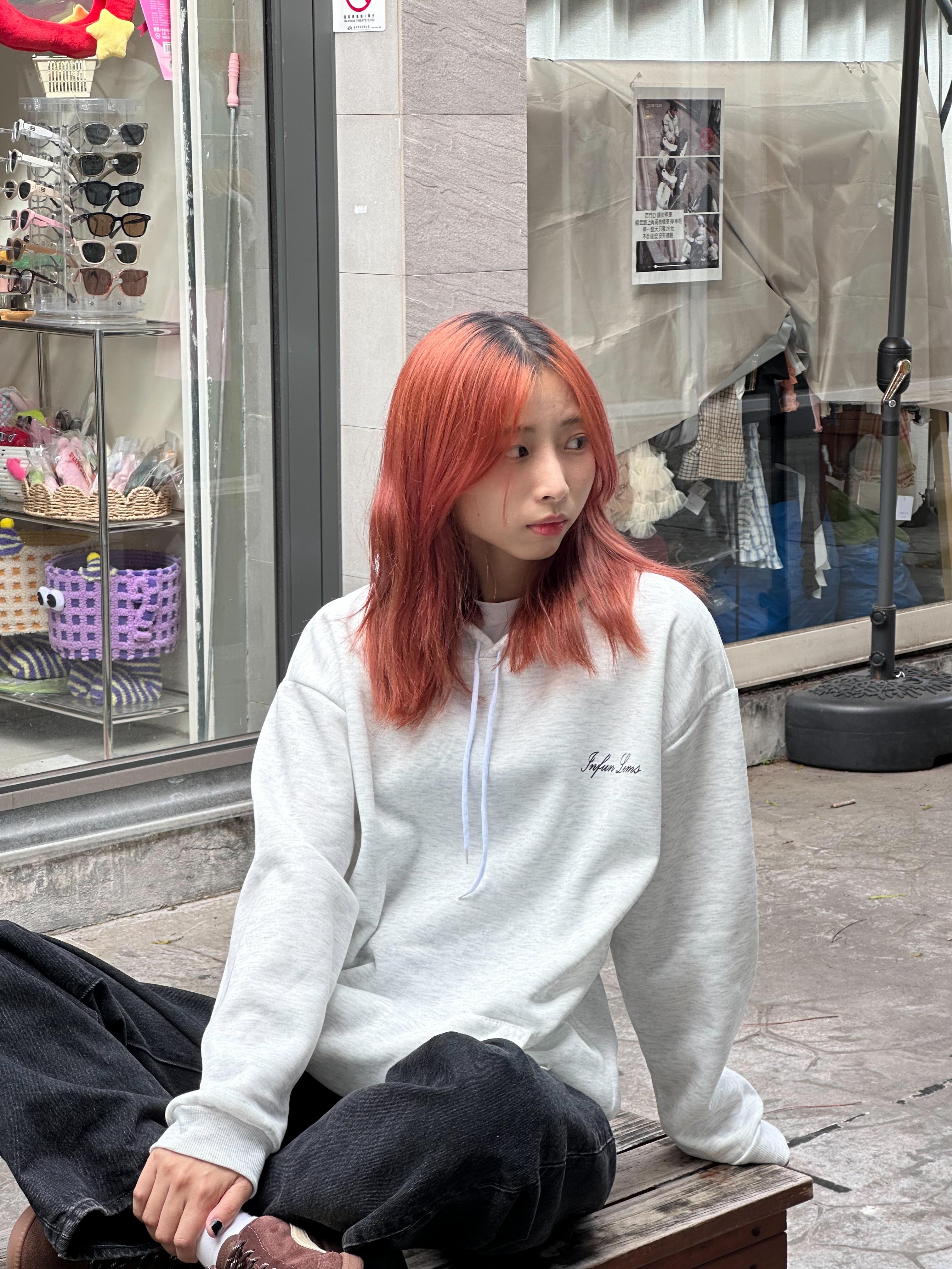 【現貨】簡約背後英文字刷毛帽T