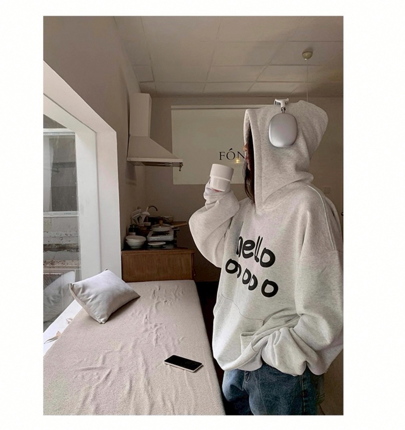 【現貨】美式helloooo印花牛奶絨帽T 【現貨】美式helloooo印花牛奶絨帽T