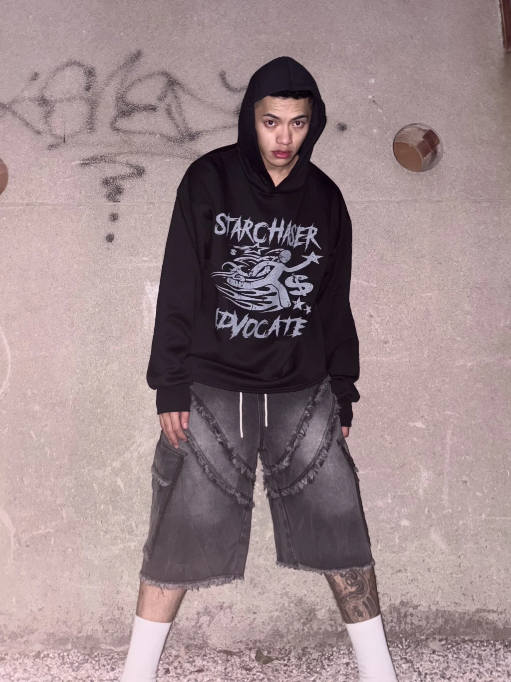 【現貨】奔跑人短寬帽T