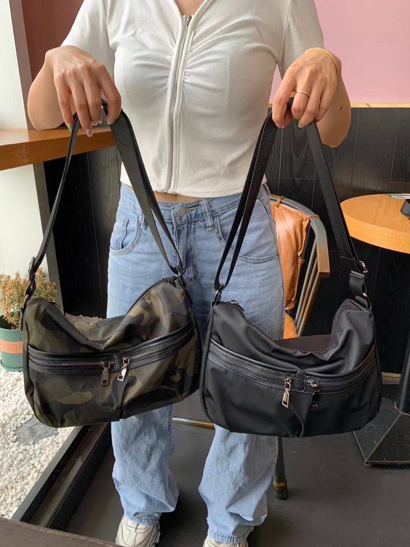 中性色調防水尼龍設計包*2色 KB880973