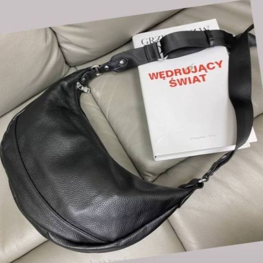 超受歡迎牛皮灣月包*1色 KB1050887