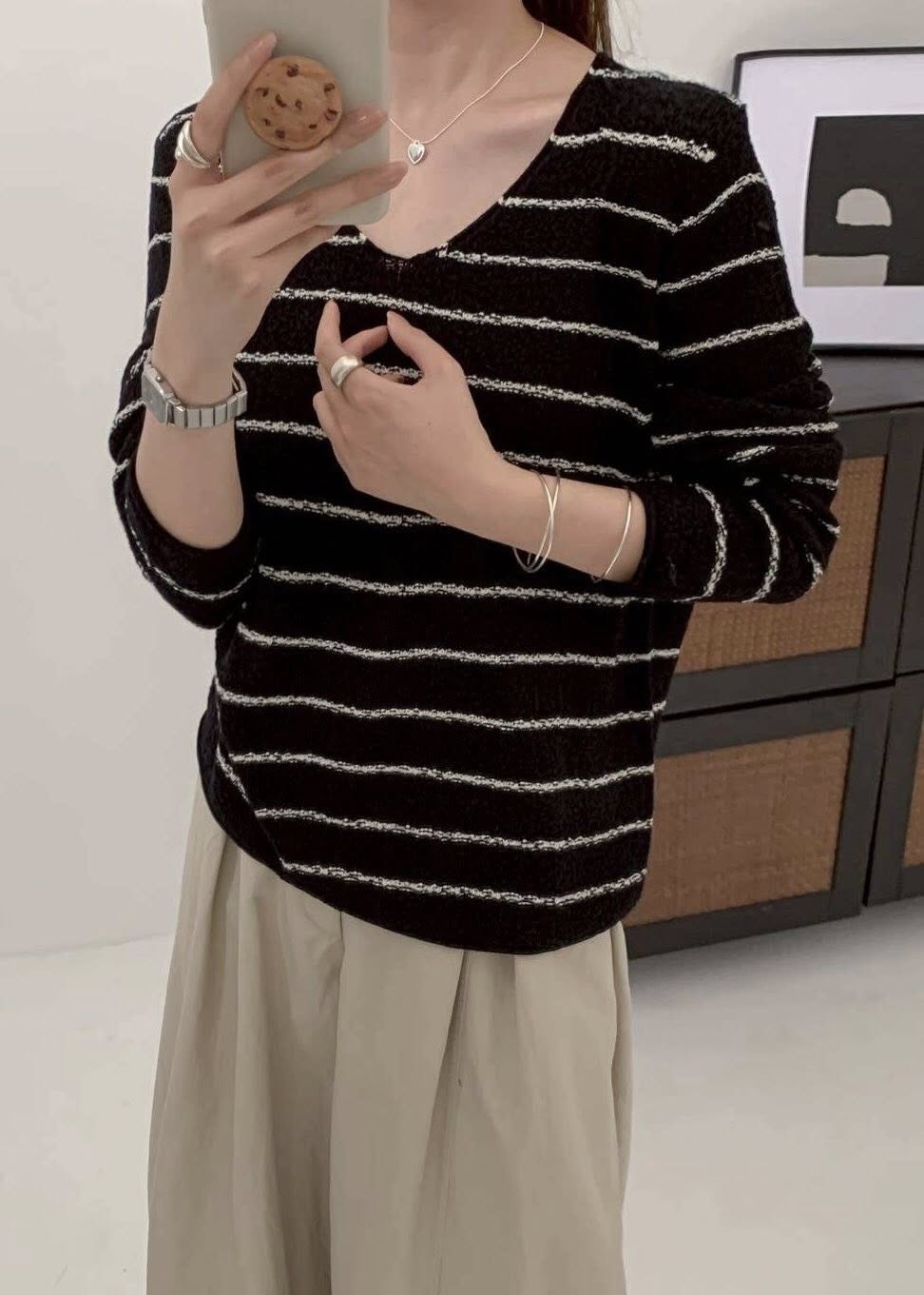 V領紋理感橫條針織上衣*3色 k985989