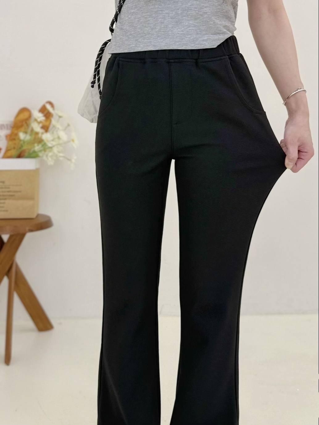 輕薄彈力西裝顆粒紋側開岔喇叭褲*1色 K740085