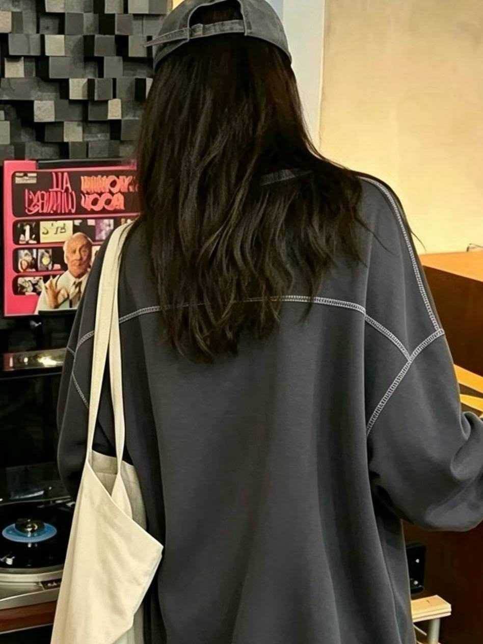 字母刺繡車線口袋人棉大T*4色 B13