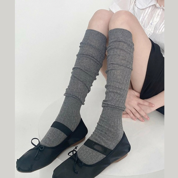 【日本c.u.l 】透膚羅紋拼接 寬鬆及膝襪 cula10594