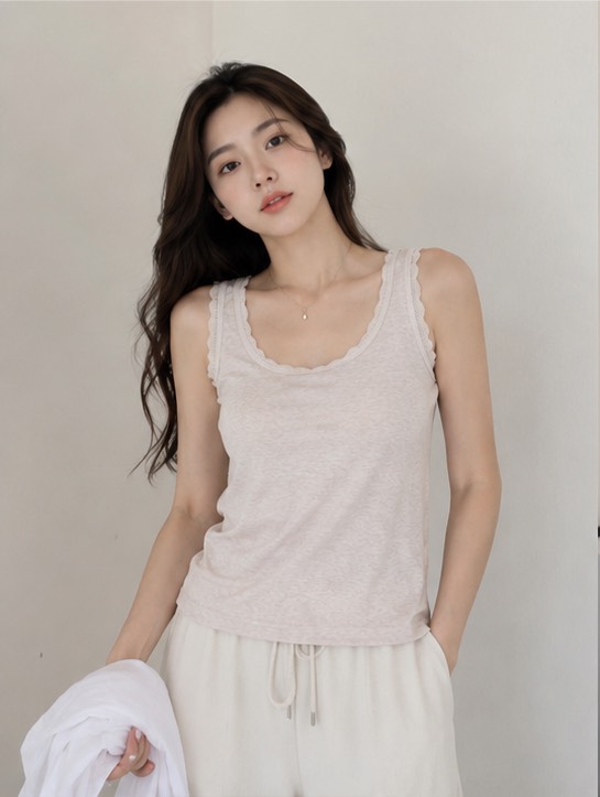 Soft Lace Tank | 柔霧帶罩杯蕾絲涼感背心1