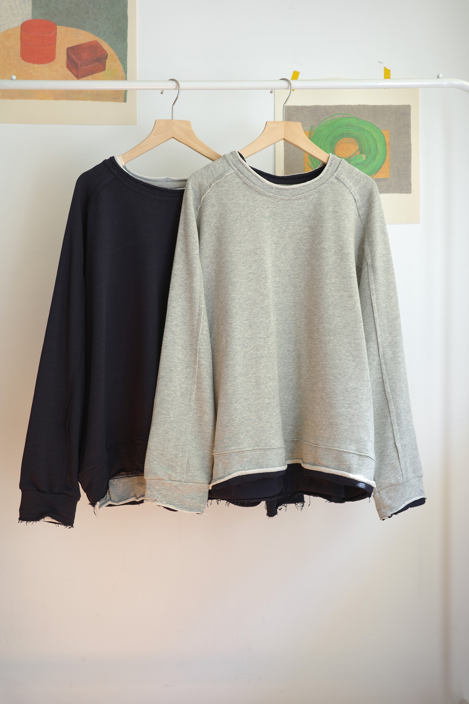 𓏭雙層捲邊領口拼接大學Ｔ