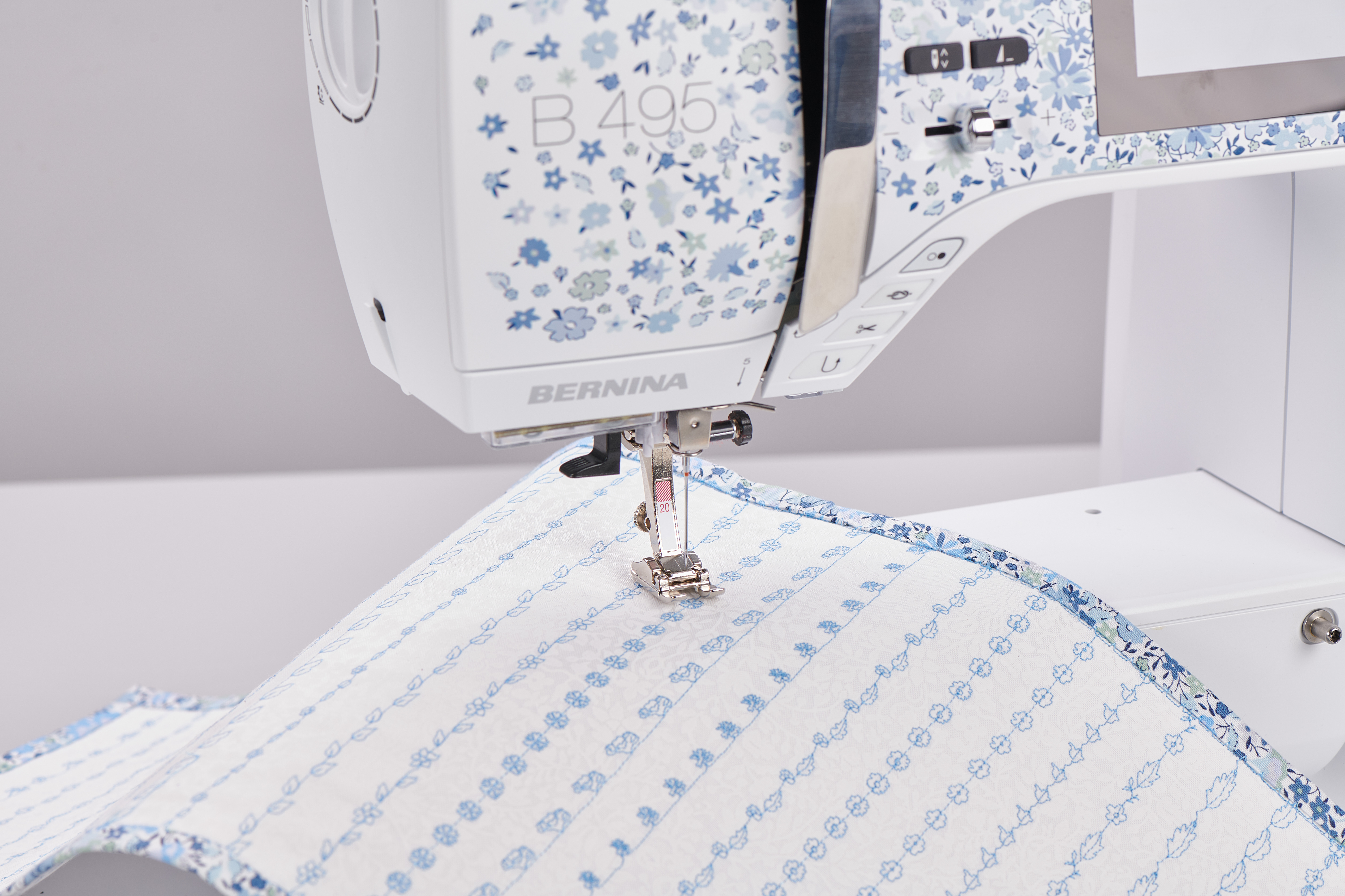 【BERNINA】B580 Liberty特別版高階電腦縫紉機含刺繡模組6