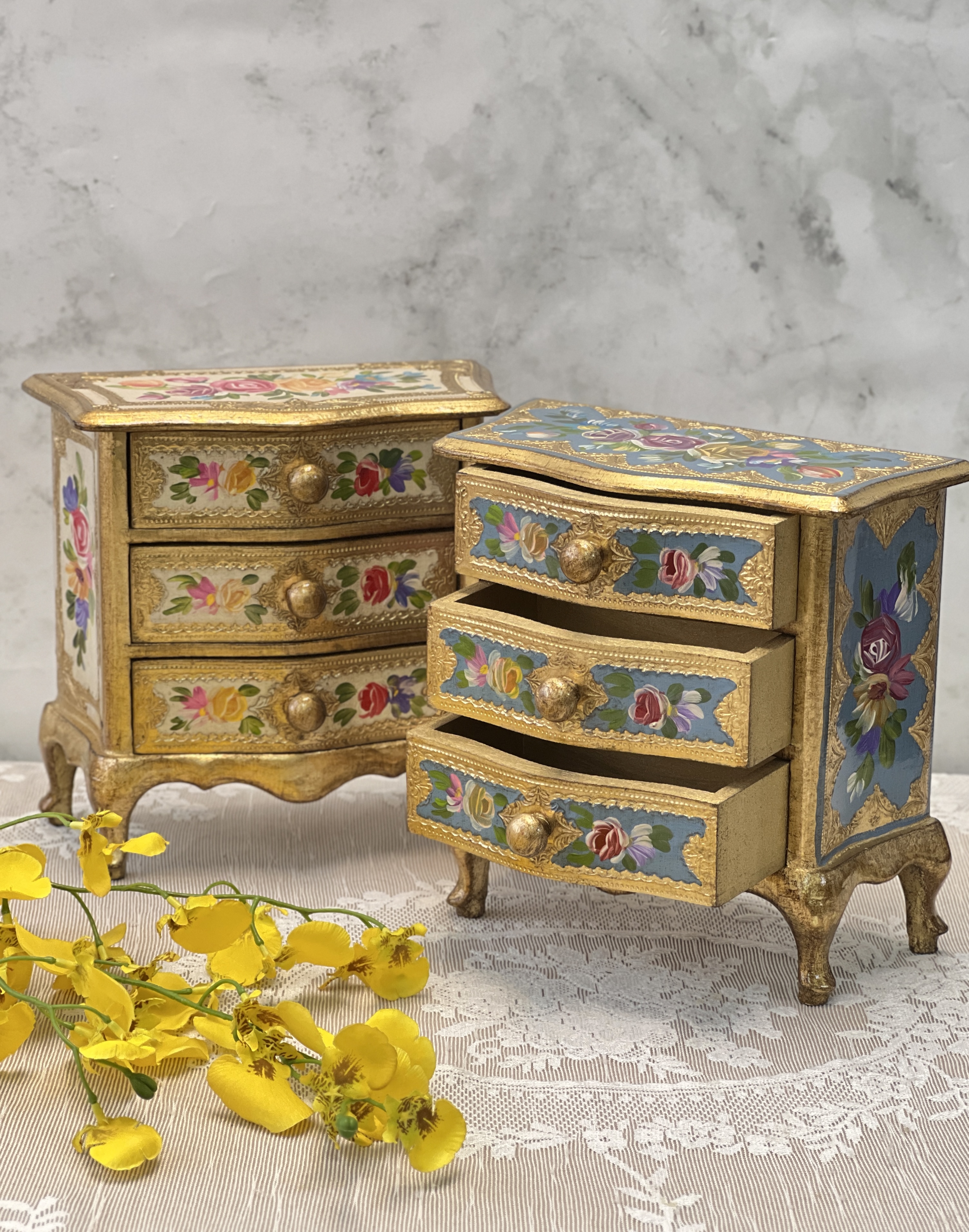 義大利佛羅倫斯手繪圓形/高腳三層珠寶盒5