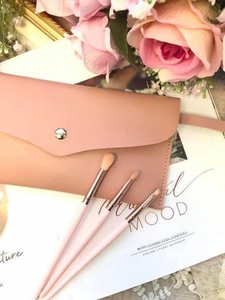 超實用粉紅甜心彩妝刷具8件組