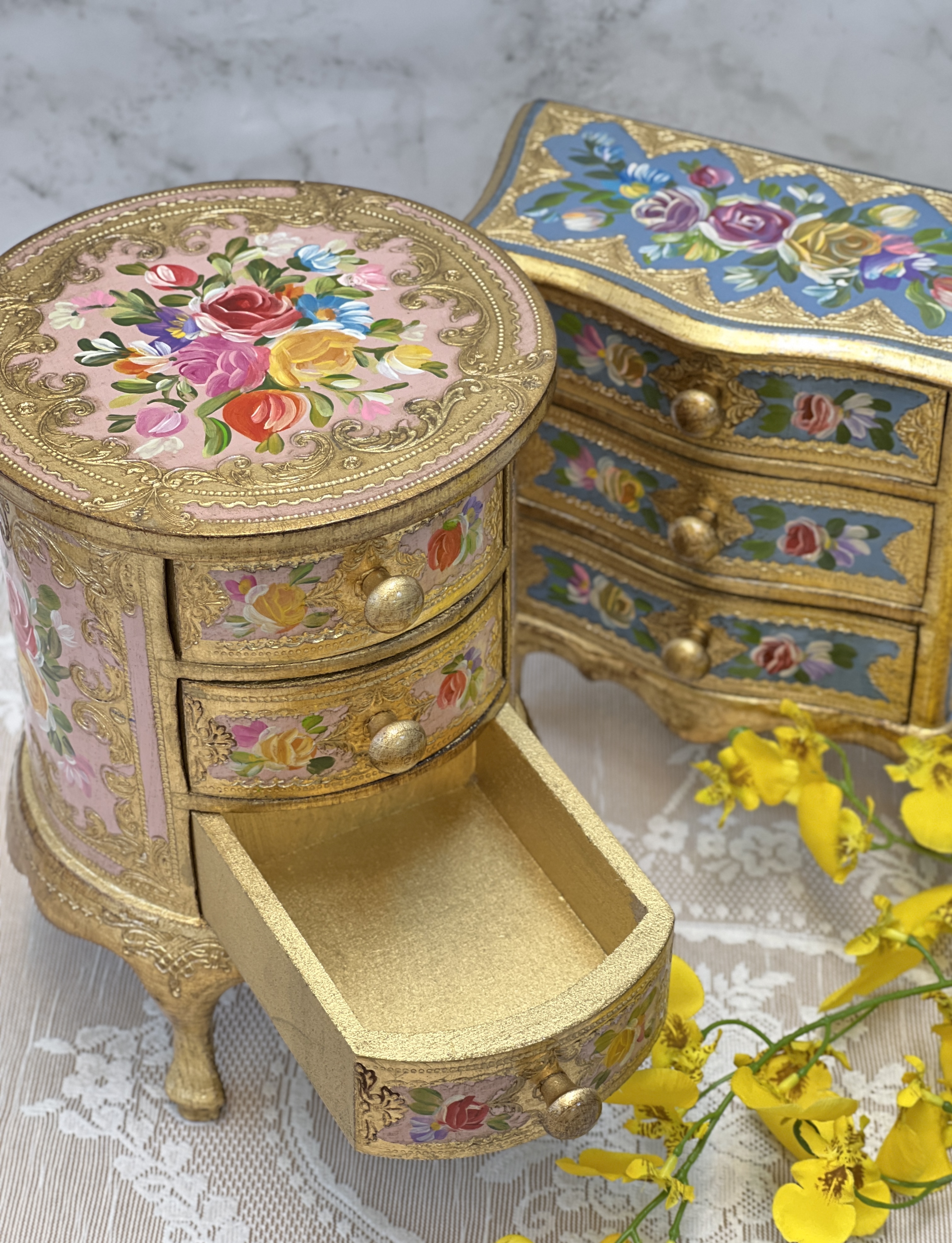 義大利佛羅倫斯手繪圓形/高腳三層珠寶盒9