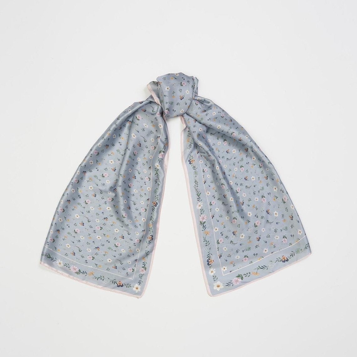 Fable England 春天花語長絲巾 Fable England 春天花語長絲巾