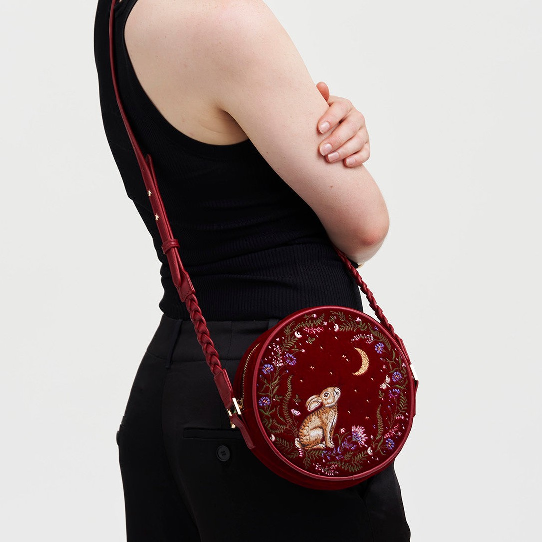 Fable England 星望兔刺繡圓形包