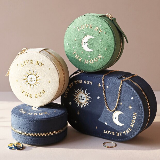 刺繡盒 Amazon.com: Kraftex 花卉壓印十字繡套組適合初學者- 3 入。 DIY